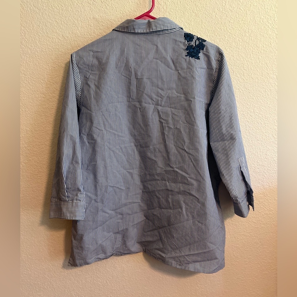 Zac and Rachel Blue Striped Button Down Shirt Size Large - Picture 10 of 11